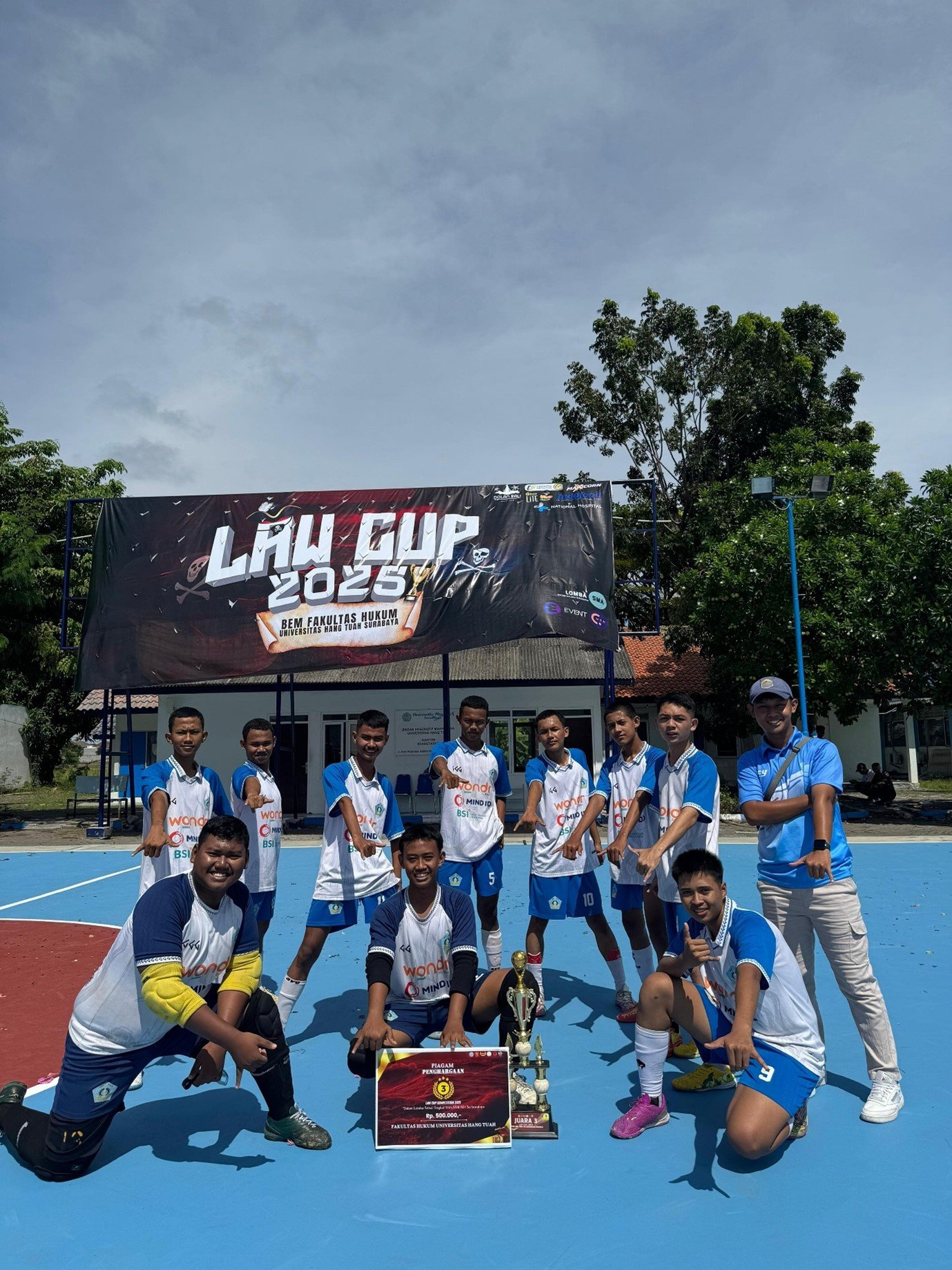 Ekstrakurikuler Sepak Bola dan Futsal