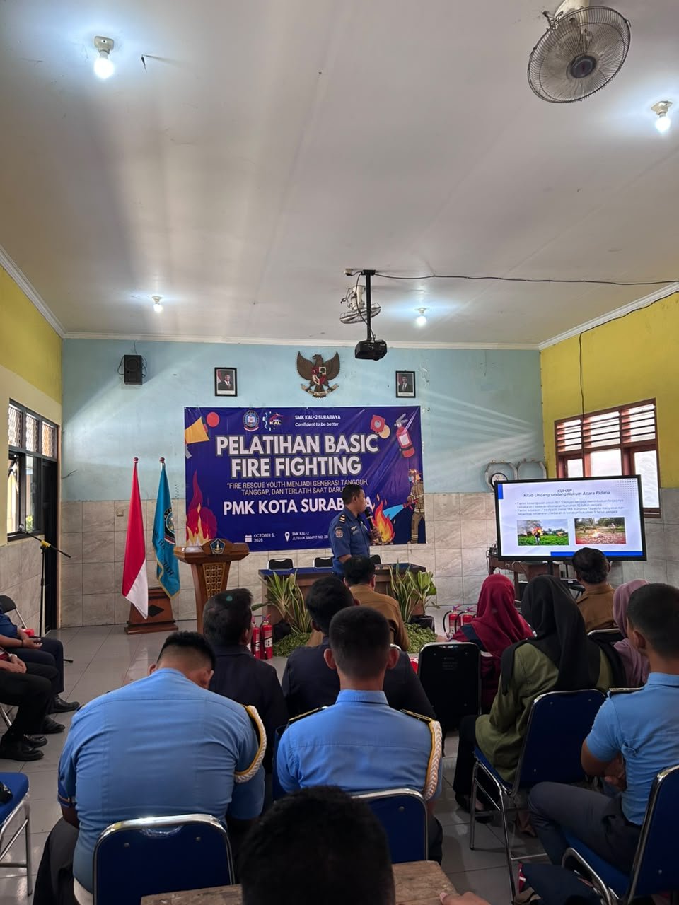 Tingkatkan Kesiapsiagaan Tanggap Bencana, SMK KAL-2 Surabaya Gelar Sosialisasi dan Pelatihan Pemadam Kebakaran Bersama DPKP Kota Surabaya